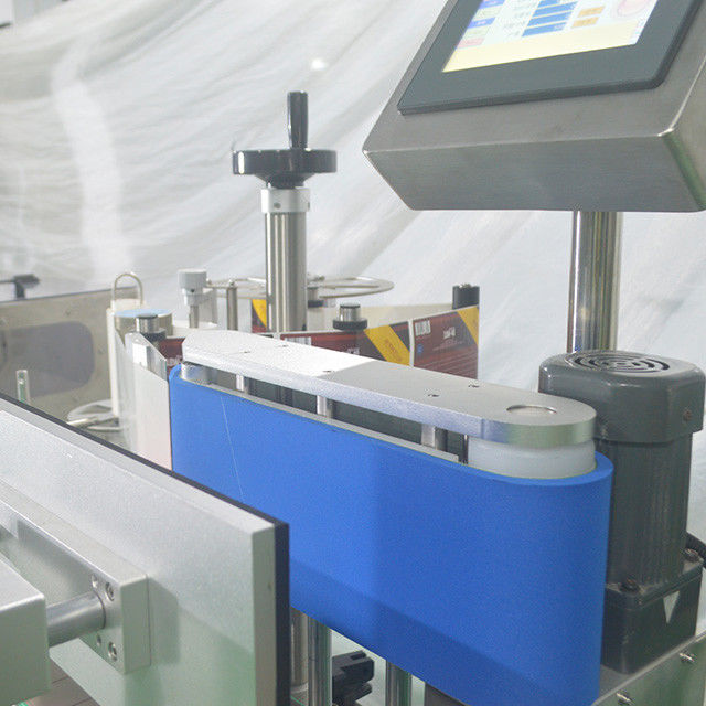 Pressão de ar 0,6-0,8Mpa Máquina de enchimento e rotulagem de óleo de cozinha com 3 cabeças