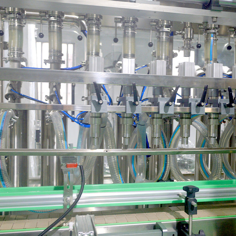 23000*2500*2600mm Impressora de etiquetas e máquina de adesivos para vedação de tampa de garrafas de óleo de motor