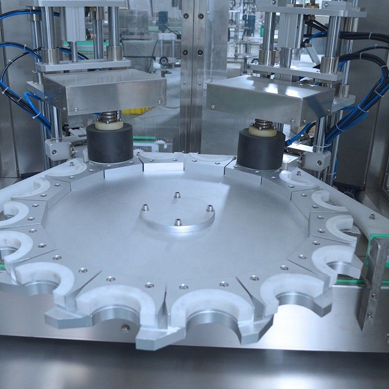 Máquina automática de preenchimento de vácuo de cola e vedação de tampa para tamanho de garrafa