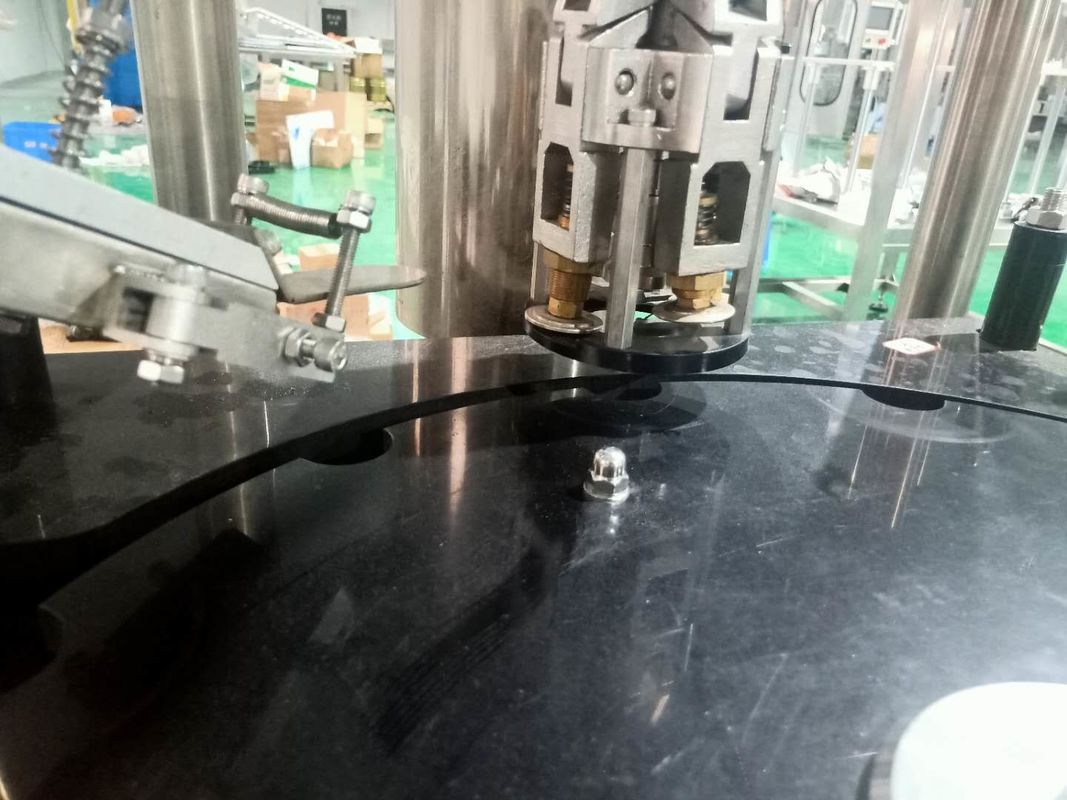 Máquina de fecho totalmente automática para diâmetro de garrafa de 35-100mm e 100-130mm