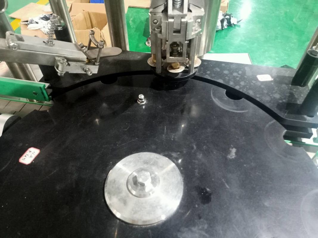 Máquina de fecho totalmente automática para diâmetro de garrafa de 35-100mm e 100-130mm