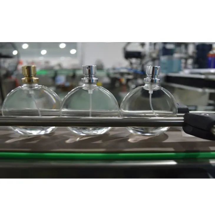 Linha de produção avançada de máquina automática de enchimento de perfume de desodorante para garrafas de 20 ml