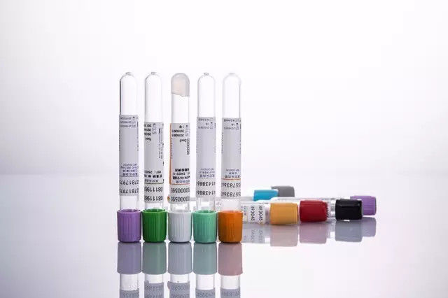 Máquina elétrica de vedação de tubo de enchimento de frascos de pequeno volume de alta velocidade para embalagens metálicas