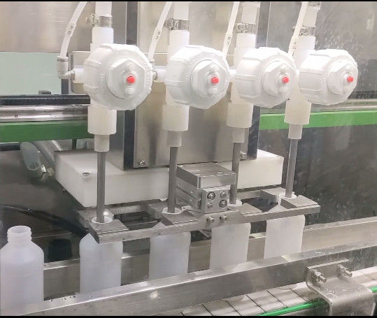 Máquina de rótulo de carregamento de garrafas líquidas de alta velocidade de 4 cabeças para garrafas plásticas
