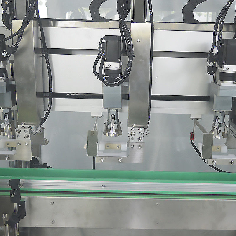 Máquina de fecho automático de 3 cabeças de alto desempenho para garrafas de plástico de capacidade 4000BPH