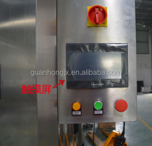2400-3000 garrafas por hora máquina de vedação a vácuo de garrafa de vidro de tipo linear automática