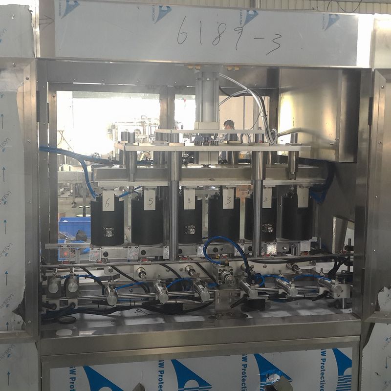Máquina de fecho de garrafas a vácuo de seis cabeças de aço inoxidável 304 para produção de alta velocidade